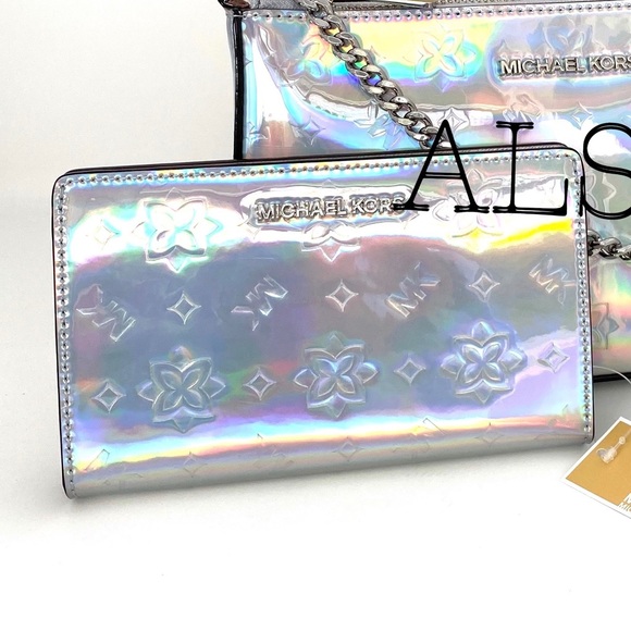 Michael Kors Handbags - Michael Kors Medium Flat Slim Bifolder Metallic